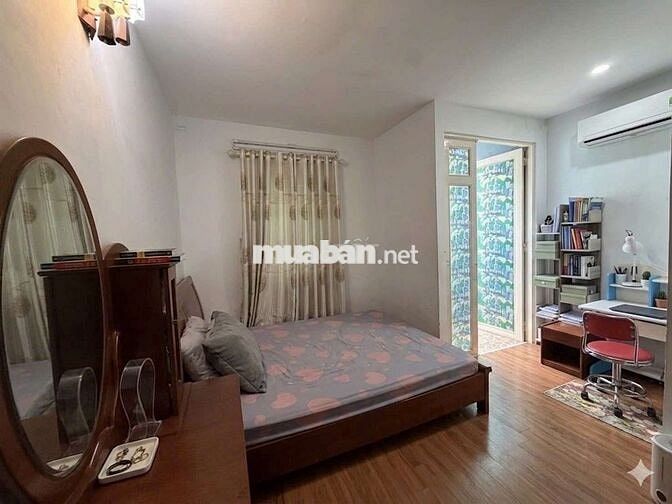 Nhà 4 tầng Trường Chinh Tân Bình 3.49 tỷ (không quy hoạch)