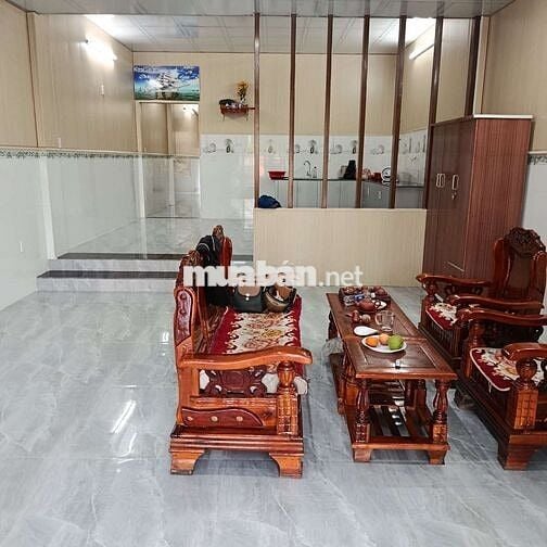 tôi cc cần tiền bán căn nhà cấp 4 mới xây chưa sủ dụng