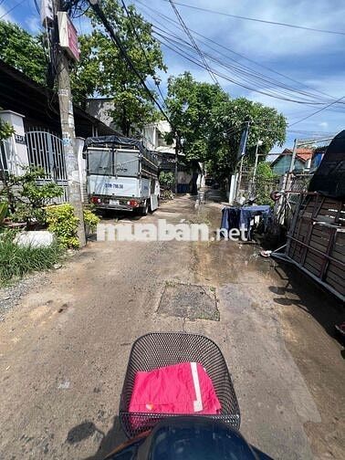 chủ cần bán để giải quyết công việc