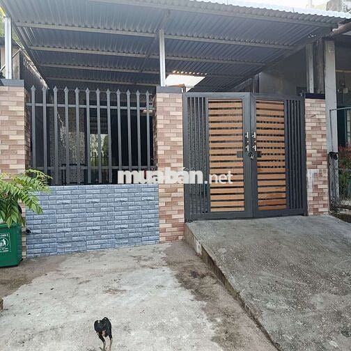 tôi cc cần tiền bán căn nhà cấp 4 mới xây chưa sủ dụng