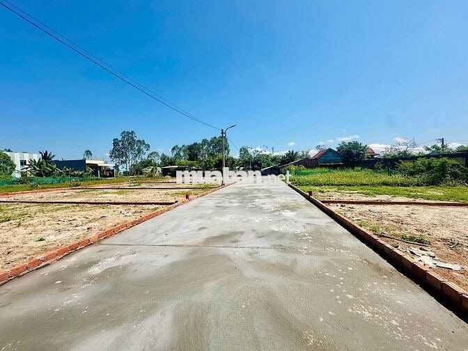 LÔ ĐẤT GẦN CHỢ LỆ TRẠCH - GIÁ 1,xxx tỷ - NGANG 7M