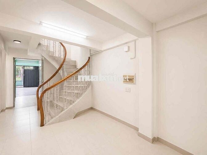 Chính Chủ Cho Thuê Mặt Bằng Kinh Doanh Quận 6 ( Lối Đi Riêng - 40m2 )