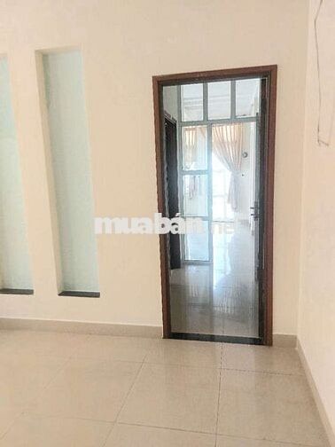 Cho thuê phòng mặt tiền đường Phạm Hữu Lầu