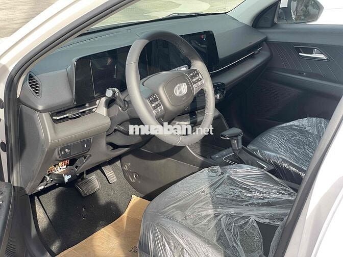 Hyundai Accent 1.5 AT Trắng