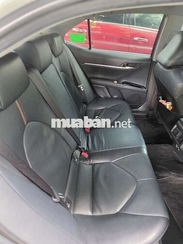 Toyota Camry 2.0G 2021 Trắng 34260 km