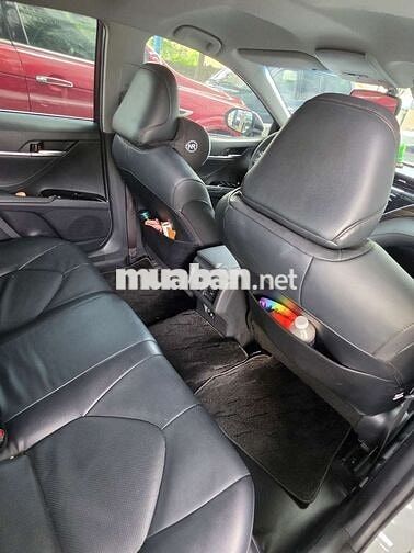 Toyota Camry 2.0G 2021 Trắng 34260 km