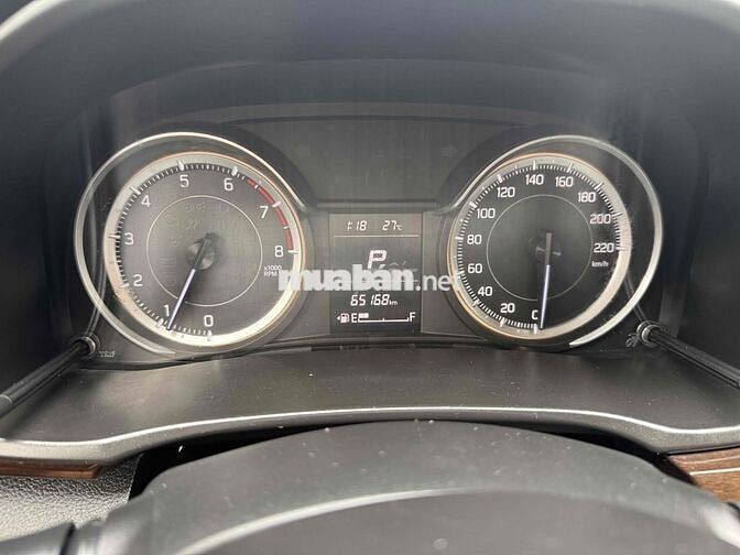 Suzuki Ertiga AT Sport 2021/2022 trắng hỗ trợ bank