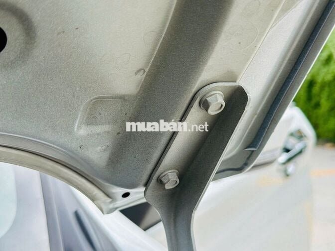 Toyota Veloz 1.5 Top 2022 Trắng 30.000 km