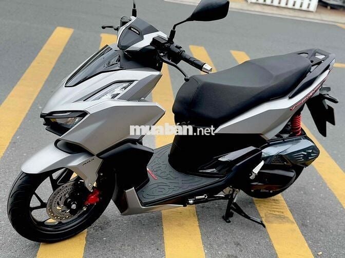 Vario 160 ABS mẫu 2024 2 đĩa bạc nhám bstp 9chủ