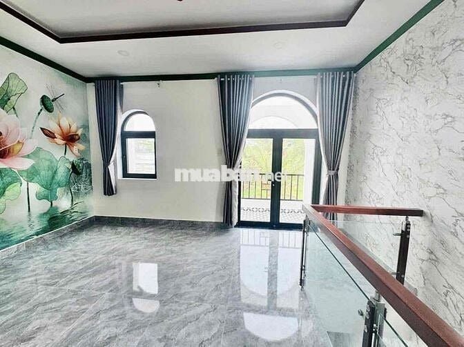Bán Nhà Cạnh Mặt Tiền Ngay Ngã Ba Mỹ Hạnh Nam