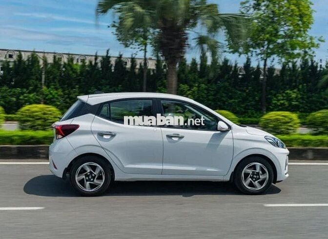 Hyundai i10 Mới | Nhỏ gọn tiện nghi