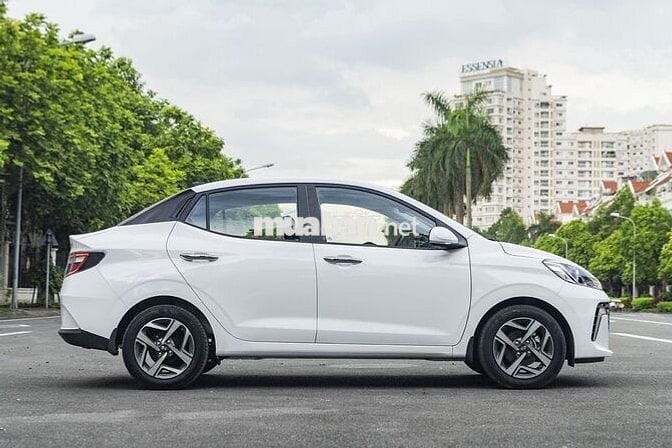 Hyundai i10 Mới | Nhỏ gọn tiện nghi