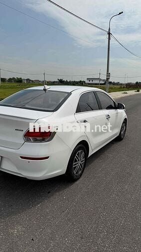 Kia Soluto 2020 Trắng Số tự động
