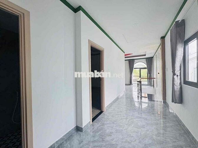 Bán Nhà Cạnh Mặt Tiền Ngay Ngã Ba Mỹ Hạnh Nam