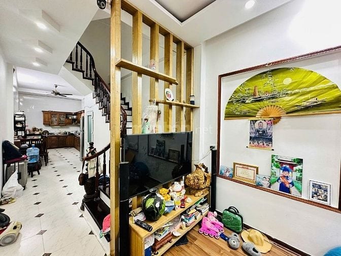 BÁN NHÀ THỤY PHƯƠNG – Ô TÔ ĐỖ CỬA – NGÕ THÔNG – 50M² – 4 TẦNG – GIÁ 8.