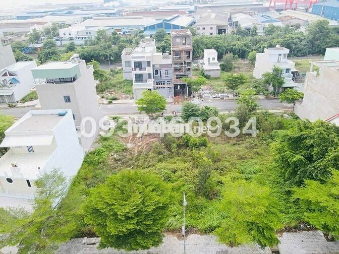 Vợ chồng li dị chia tài sản bán lô đất 80m2 1ty3 chính chủ