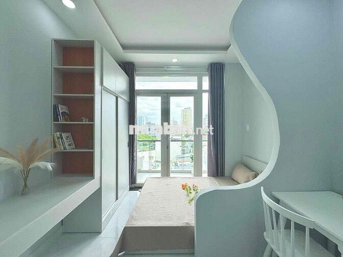 Cho Thuê Căn Hộ Ban Công Full Nội Thất Gần Cầu Nguyễn Văn Cừ
