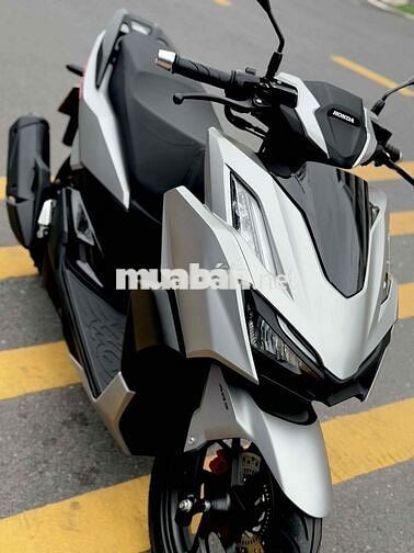 Vario 160 ABS mẫu 2024 2 đĩa bạc nhám bstp 9chủ