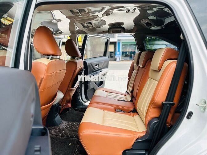 Toyota Veloz 1.5 Top 2022 Trắng 30.000 km
