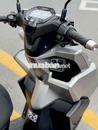 Vario 160 ABS mẫu 2024 2 đĩa bạc nhám bstp 9chủ