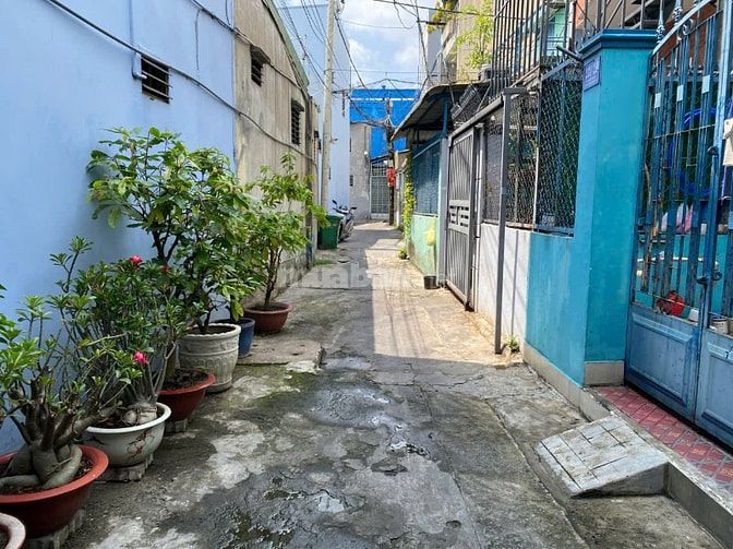 Nhà nát hẻm 4m Nguyễn Văn Quá Quận 12 - Sổ hồng 4m x 14m - 3 tỷ 550