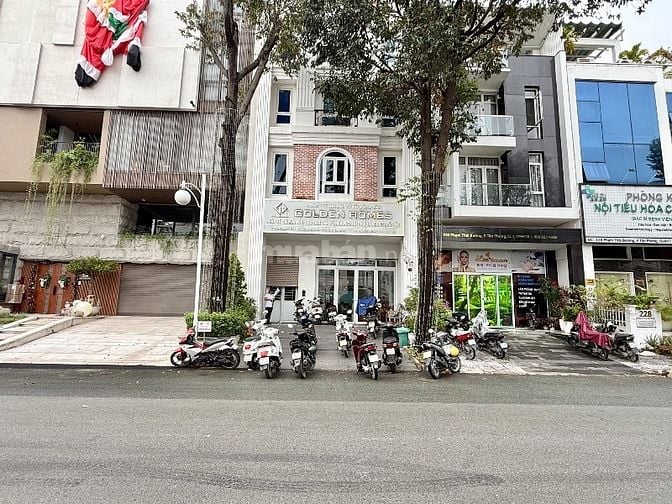 MÔI GIỚI BĐS LÀM VIỆC TẠI KHU ĐÔ THỊ PHÚ MỸ HƯNG CÓ LƯƠNG CƠ BẢN