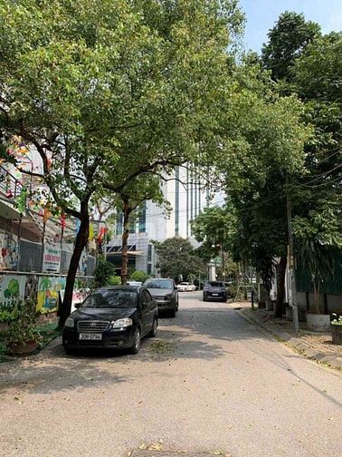 Chính chủ cần bán liền kề Mỗ Lao, Căn góc 2 mặt vỉa hè, 118m, chỉ 31,8