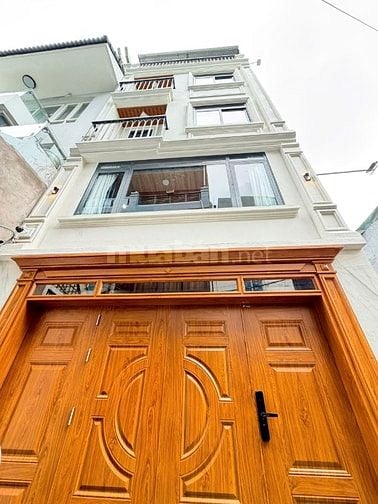 BÁN GẤP TÒA CHDV CAO CẤP HẺM XE HƠI HOÀNG SA, QUẬN 3