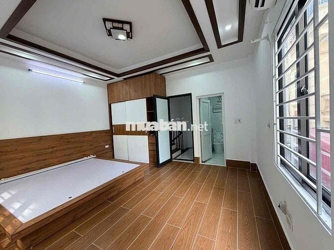 📢📢📢Nhà 5 Tầng Cổ Linh 2 Mặt Ngõ, Đường Thông Ô Tô Tới Cửa - Hơn 6 tỷ