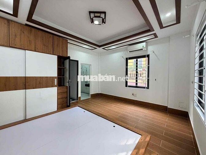 📢📢📢Nhà 5 Tầng Cổ Linh 2 Mặt Ngõ, Đường Thông Ô Tô Tới Cửa - Hơn 6 tỷ