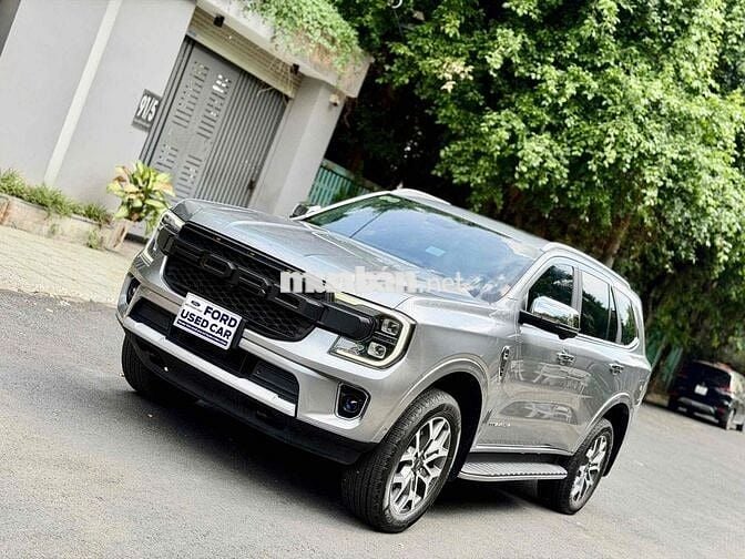 ✅Ford Everest 2022 Titanium 4x4 10 AT Bạc 26.000km