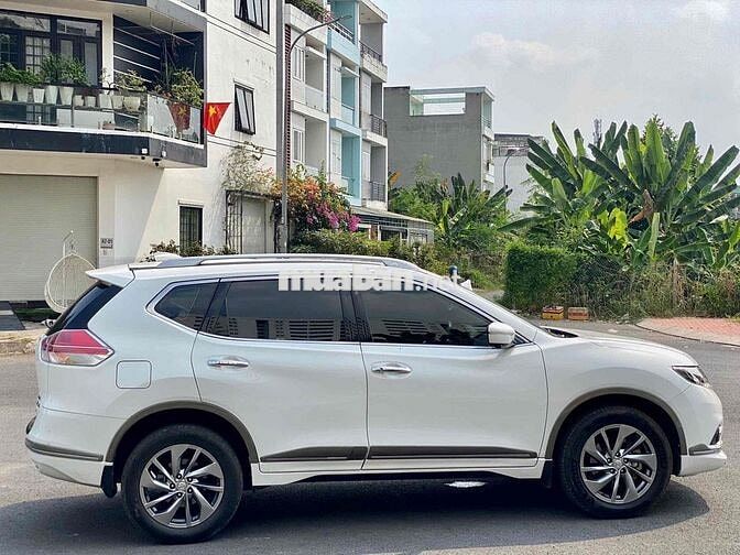 Nissan X trail 2018 2.5 SV 4WD Premium - 79000 km