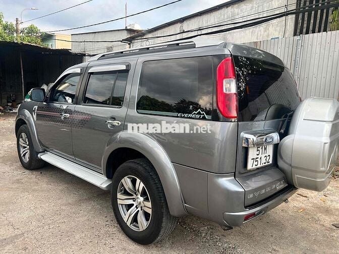 Ford Everest 2011 Xám