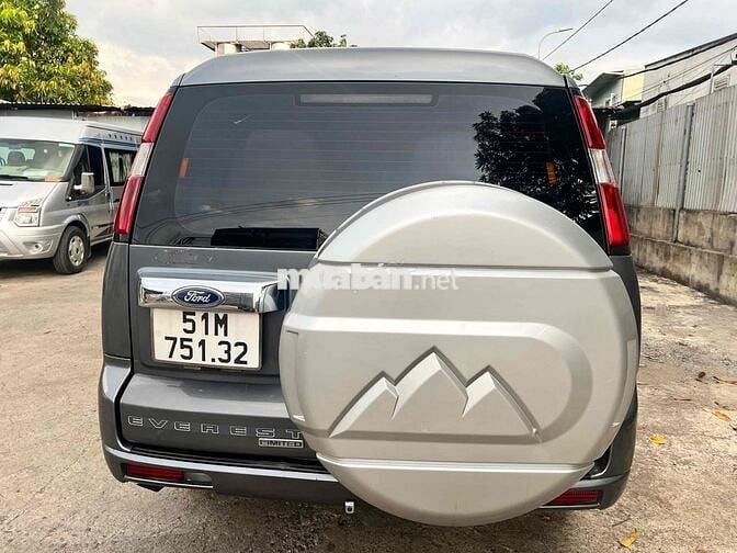Ford Everest 2011 Xám