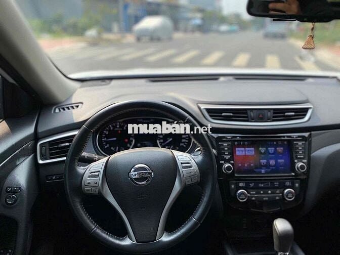 Nissan X trail 2018 2.5 SV 4WD Premium - 79000 km
