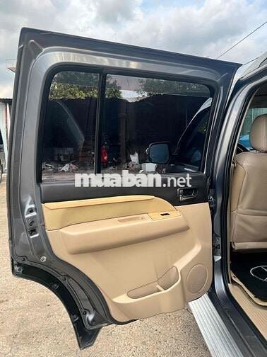 Ford Everest 2011 Xám