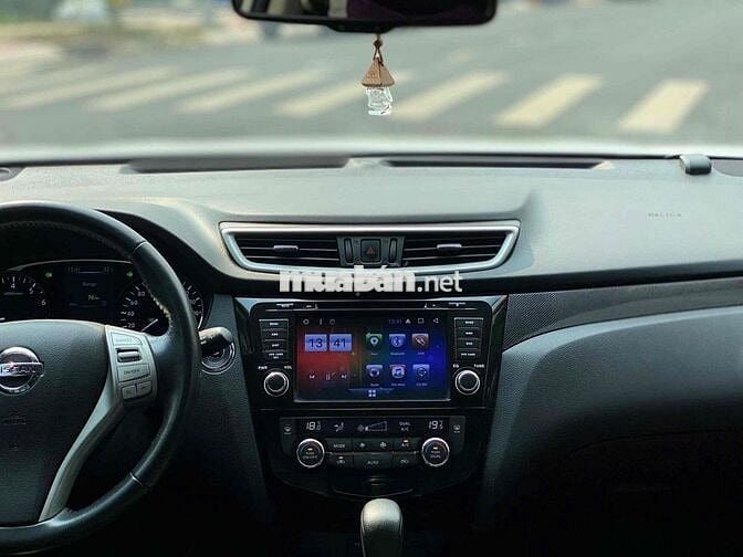 Nissan X trail 2018 2.5 SV 4WD Premium - 79000 km