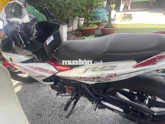 Yamaha Exciter 150 Trắng đỏ Côn tay