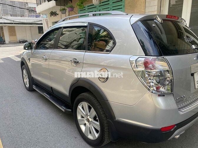 Chevrolet Captiva Bạc