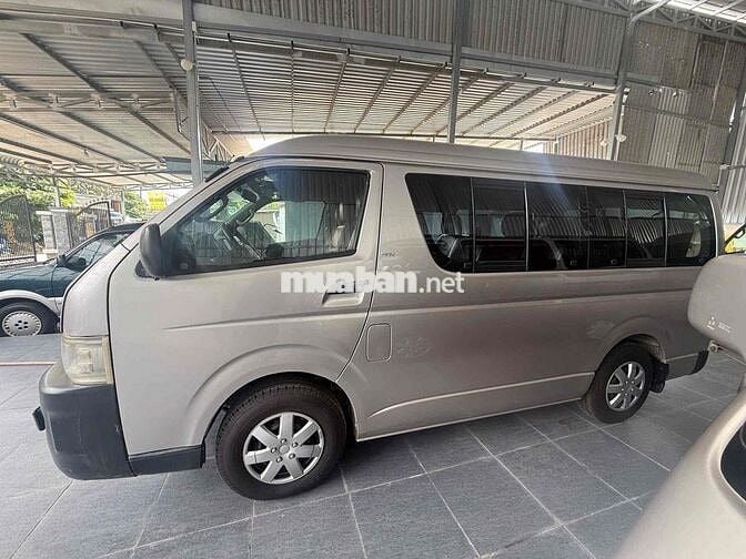 Toyota Hiace 2006 Xăng Bạc