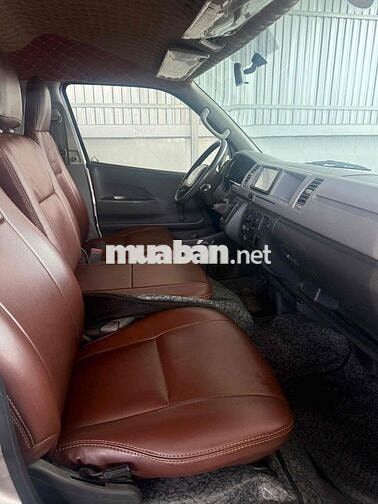 Toyota Hiace 2006 Xăng Bạc