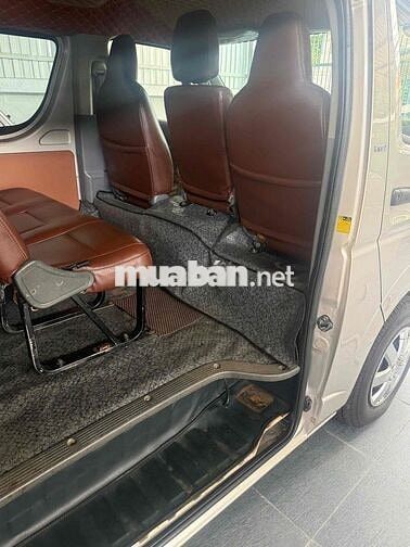 Toyota Hiace 2006 Xăng Bạc