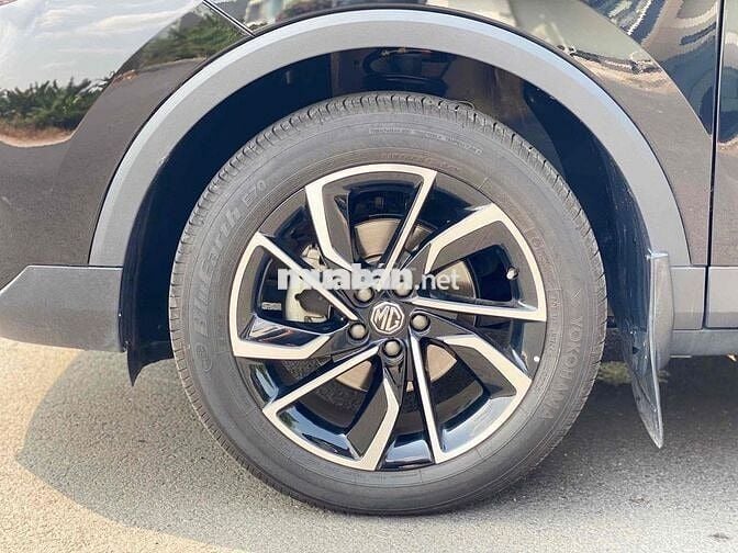 MG MGZS 2025 Luxury 1.5 AT 2WD - 13500 km
