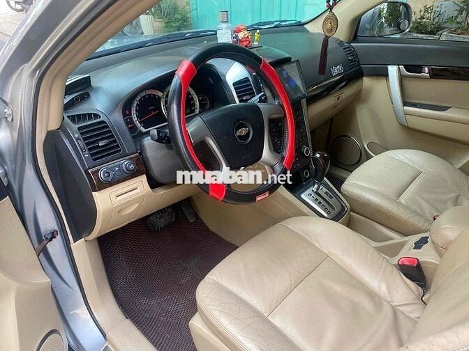 Chevrolet Captiva Bạc