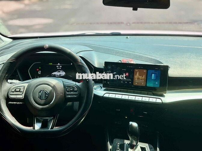 MG MG5 2025 - 9000 km