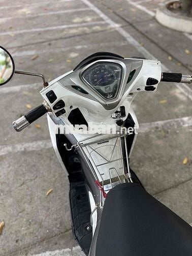 Honda Air Blade FI 2011 Trắng