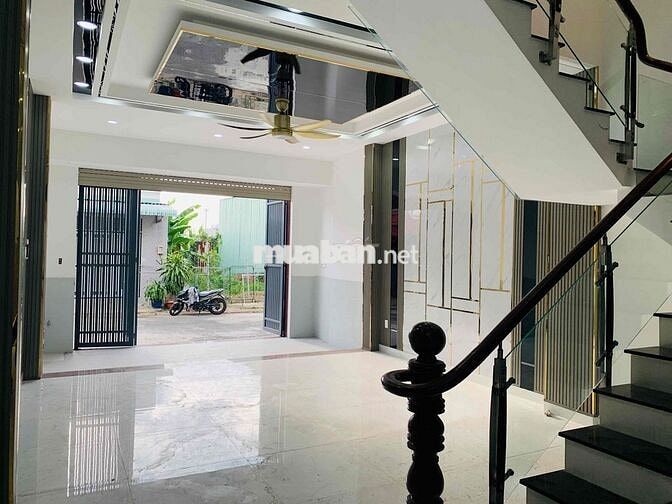 CHỊ CHỦ CẦN TIÊN ĐI M.Ỹ LÊN GIẢM 750tr BÁN NHANH BÁN GẤP