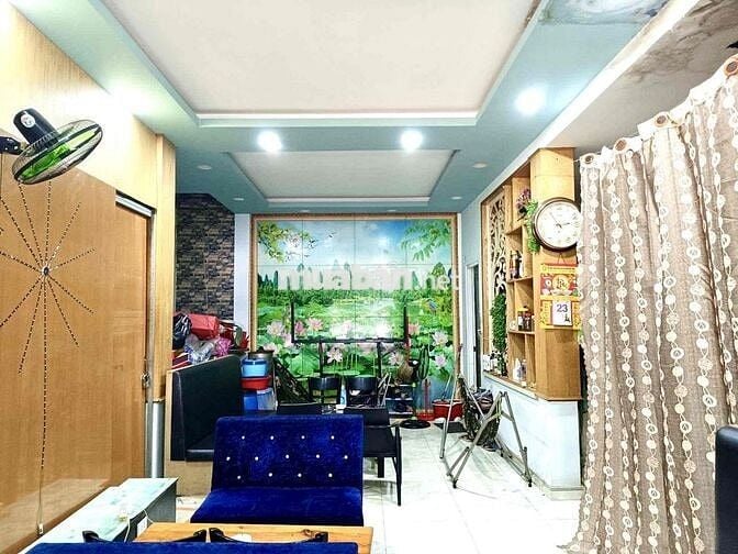 Nhà 2 mặt tiền khu dân cư Bình Phú, vị trí đẹp đang kinh doanh