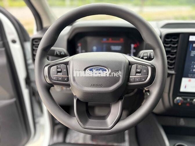 Ford Ranger 2025 XLS Trắng 17000 km