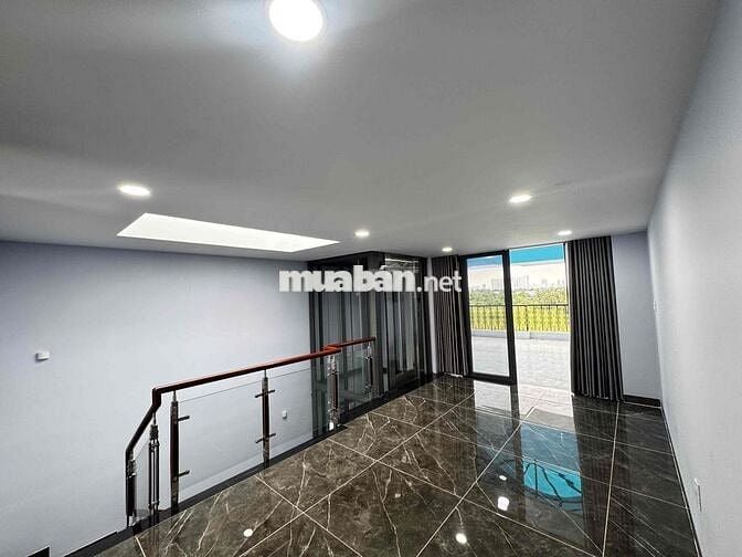 Nhà nguyên căn 5x20m 1 trệt 3 lầu Phạm Hùng nối dài